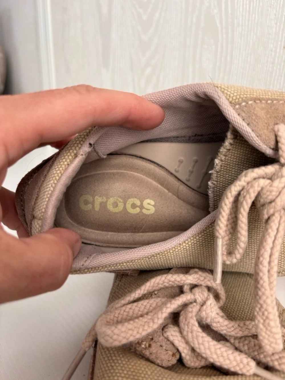 CROCS | Men’s Low-Top Sneakers in Light Mauve | Size 10